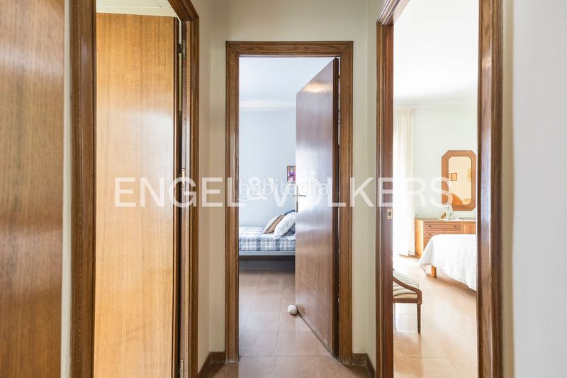 Foto f77856aa-6ade-4703-8f3a-eae58615d5c5. Casa adossada amb calefacció aparcament a Can Baró Barcelona