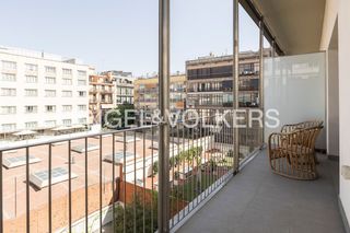 Appartement à Dreta de l´Eixample. Exclusivo apartamento con servicios en las arcadias para persona