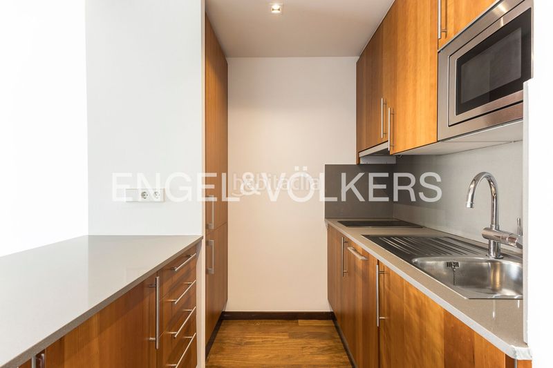 Foto f64740e4-70c5-42d0-adc5-e45bb2747709. Pis amb calefacció a Dreta de l´Eixample Barcelona