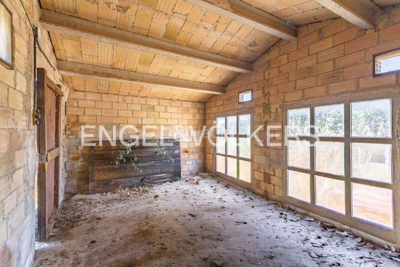 Foto 502cfbfa-7058-4a54-b2f4-895b7b242a3b. Masía masia con licencia de obras y vistas al castillo en Cardona