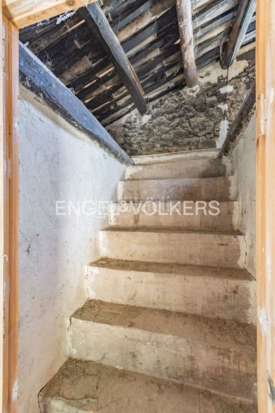 Foto beeb7f82-4799-445a-ab0f-8a349131f784. Masía masia con licencia de obras y vistas al castillo en Cardona