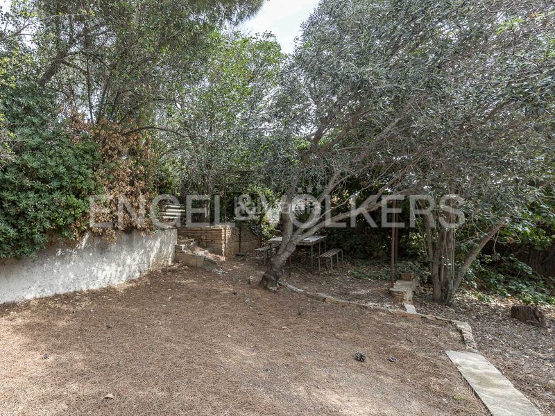 Foto 04cc2d6d-e05c-4788-9b8f-0a897aebece9. Terreny residencial a Horta Barcelona