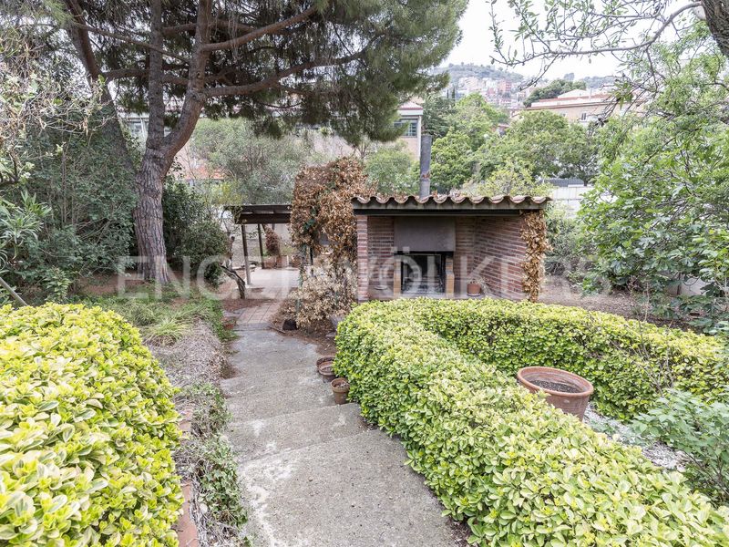 Foto 283d7048-85cd-447d-aa47-3437d9a88759. Terreny residencial a Horta Barcelona