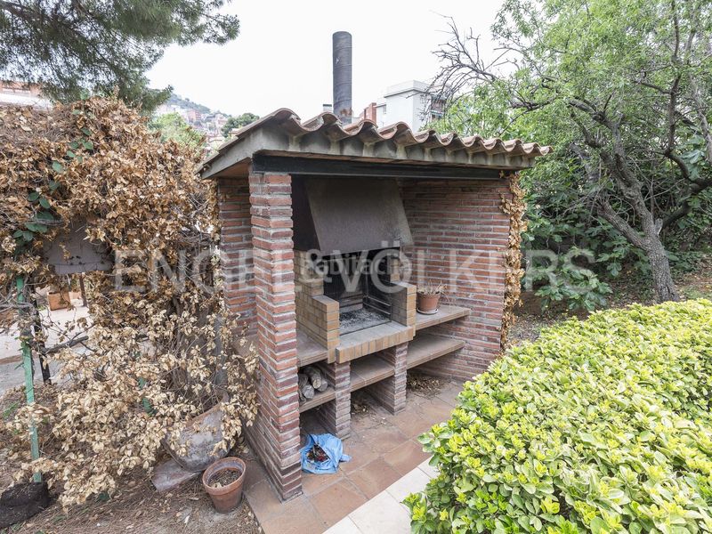 Foto 3d1bcc90-cb16-4d89-98dc-b02d4bb13eb4. Terreny residencial a Horta Barcelona