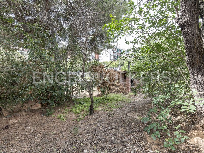 Foto 72876960-a32a-4273-96e1-d34705a7d66a. Terreny residencial a Horta Barcelona