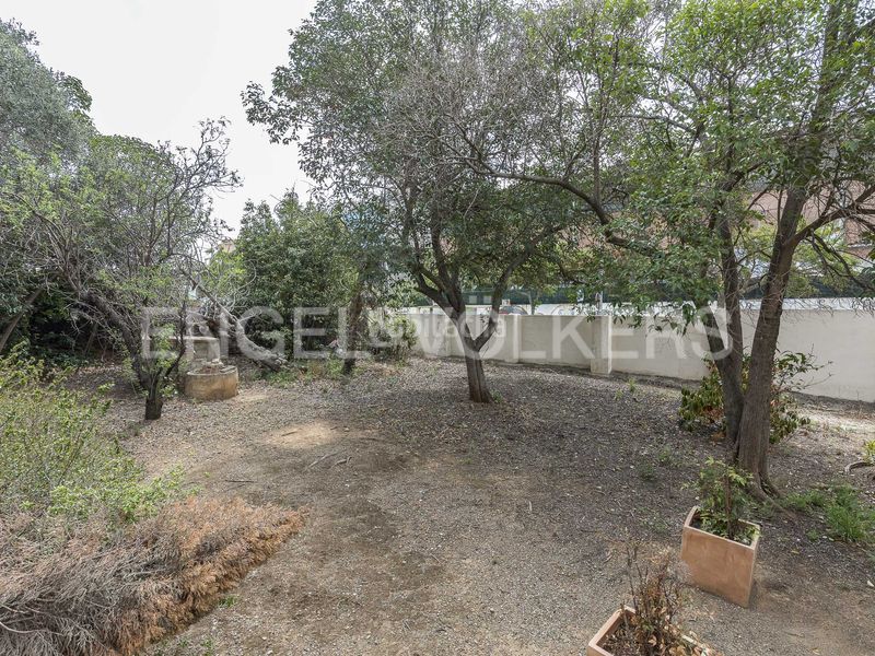 Foto 73e623c6-6584-4406-ba46-bdb6c11b5501. Terreny residencial a Horta Barcelona