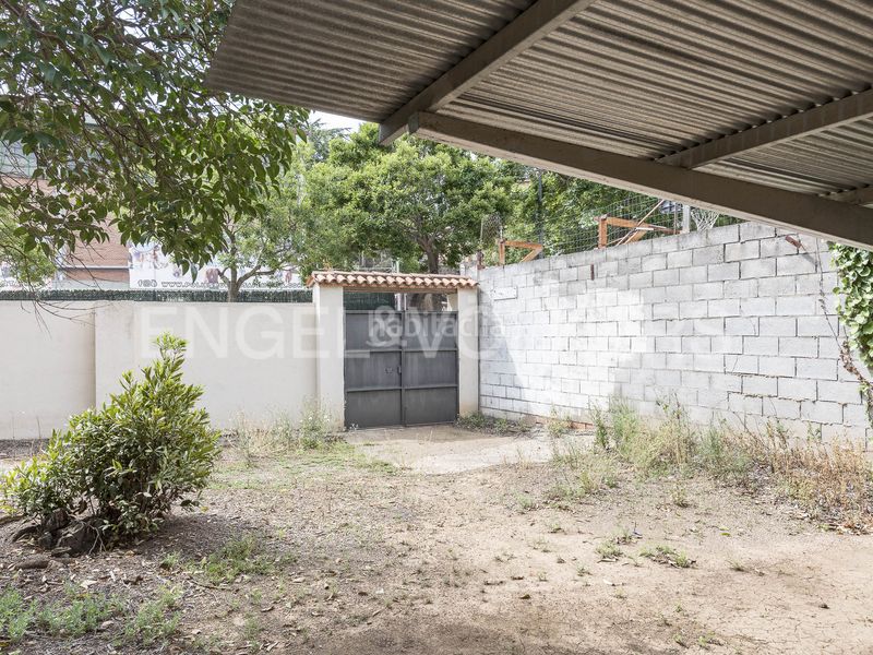 Foto 90bfb0a9-24bb-409e-a4fc-e0804ebdbab6. Terreny residencial a Horta Barcelona