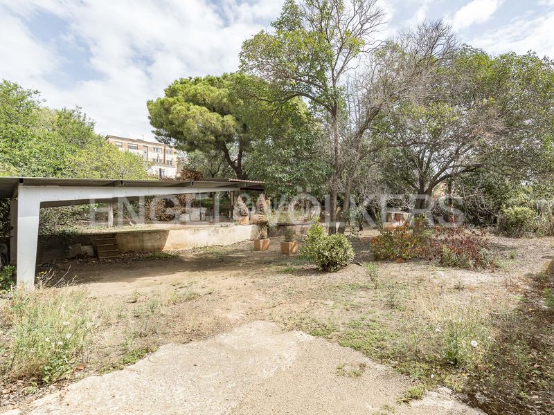 Foto e6de4f20-2ac8-4abe-8170-7a9a29289157. Terreny residencial a Horta Barcelona