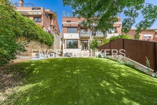 Casa a Golf-Can Trabal. Privacidad y amplitud junto al golf