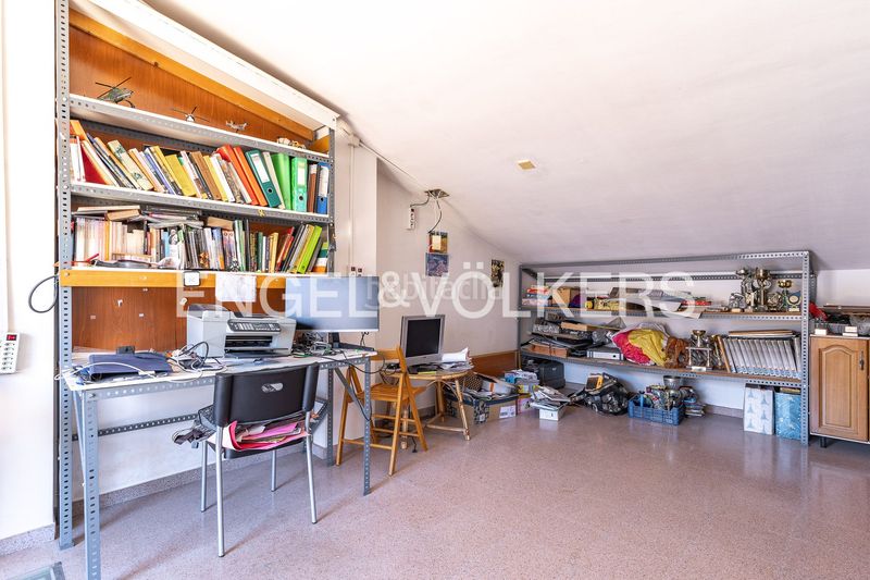 Foto f2ba2d14-ffcd-4aac-ade5-ac26eecafdf0. Casa amb calefacció aparcament a Martorell