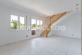 Zweistöckige Wohnung in Palau-solità i Plegamans. Ático dúplex en avinguda catalunya, palausolità i plegamans