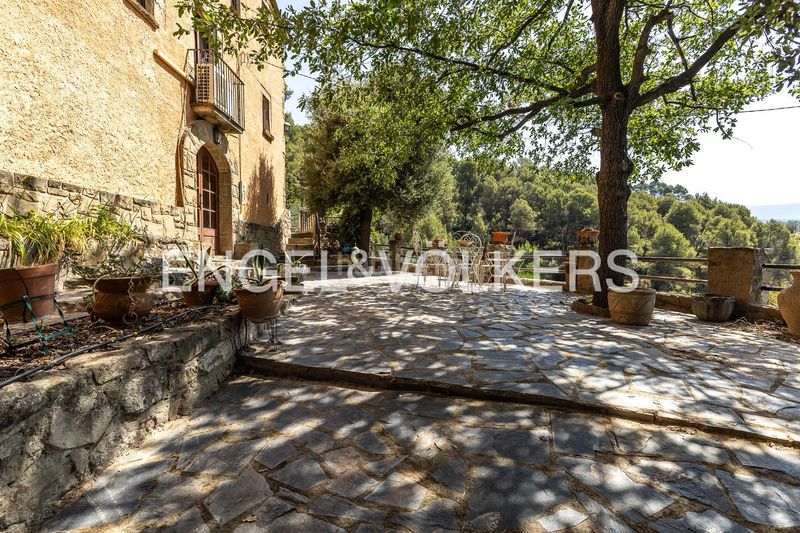 Foto 153e7bc2-8278-434c-8c18-41346a2125a1. Casa masía exclusiva con máxima privacidad, vistas a montserrat en Castellbell i el Vilar