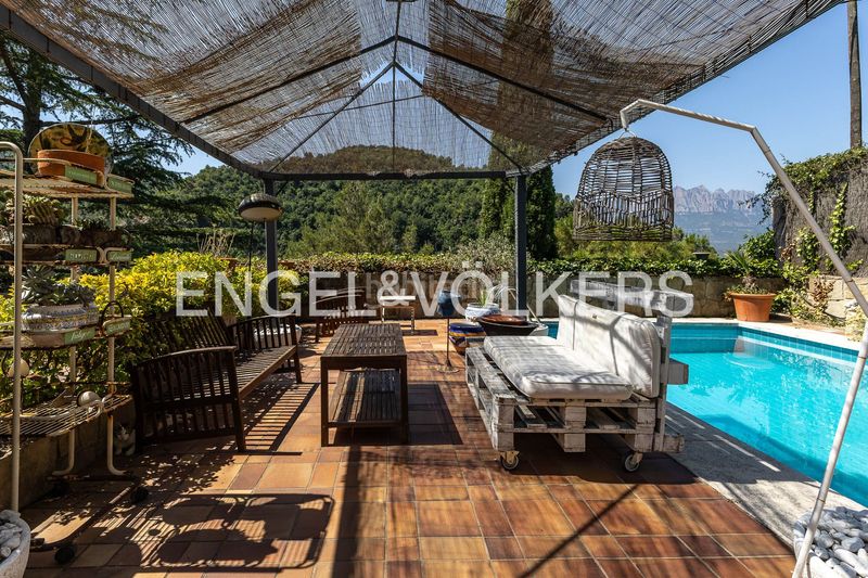 Foto 2455ead8-f83f-4989-8b1d-98b07fb735ce. Casa masía exclusiva con máxima privacidad, vistas a montserrat en Castellbell i el Vilar