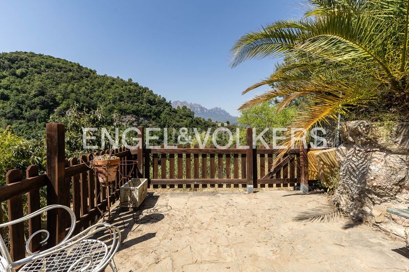 Foto 37cdda7f-0434-4ce4-945d-a78125146710. Casa masía exclusiva con máxima privacidad, vistas a montserrat en Castellbell i el Vilar