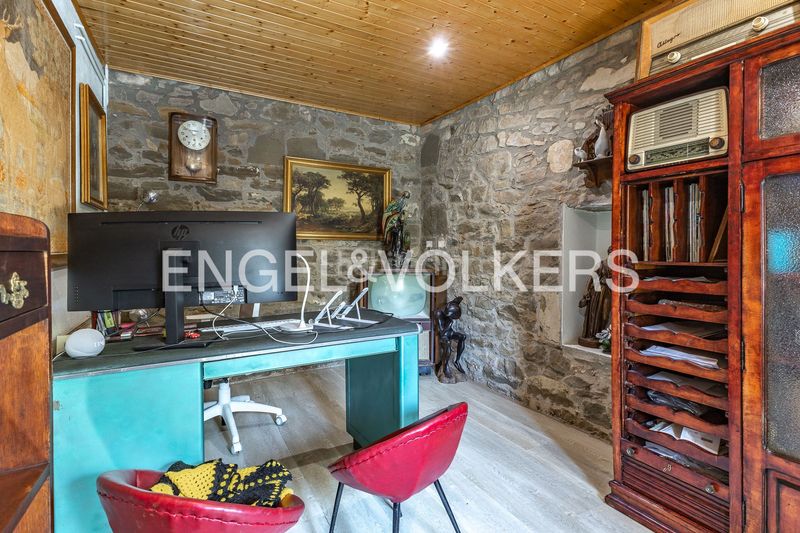 Foto 3d5ce0a5-4c5d-4097-834c-27b2471d93b9. Casa masía exclusiva con máxima privacidad, vistas a montserrat en Castellbell i el Vilar