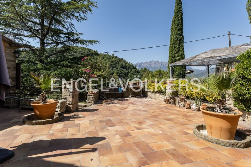 Foto 3e14e4dd-e520-4570-8f49-ecd6714936f3. Casa masía exclusiva con máxima privacidad, vistas a montserrat en Castellbell i el Vilar