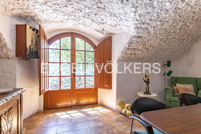 Foto 484bdcec-d5f4-4beb-acd5-9645d6bcd22a. Casa masía exclusiva con máxima privacidad, vistas a montserrat en Castellbell i el Vilar