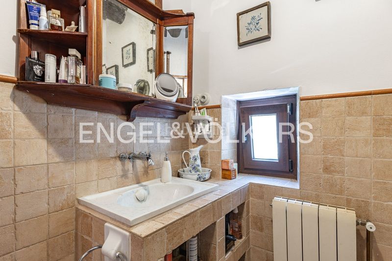 Foto d3cf927e-ad33-4777-a196-8257067e32f7. Casa masía exclusiva con máxima privacidad, vistas a montserrat en Castellbell i el Vilar