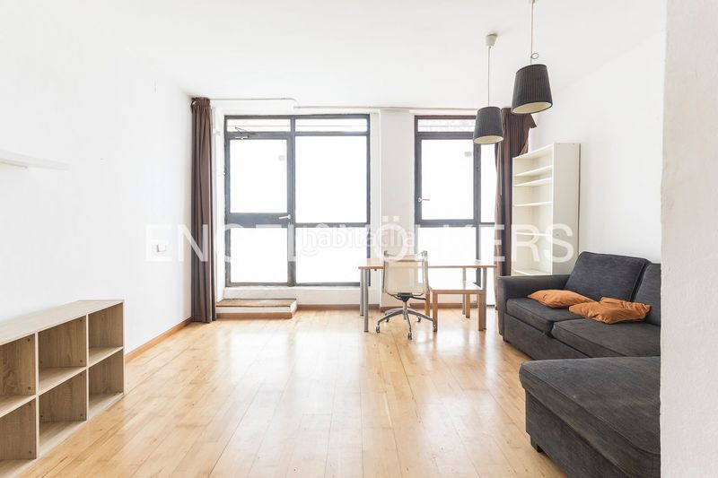 Foto d0ae91bc-6aed-4445-8f25-ae12a150fb8d. Apartament amb calefacció a Serra d'en Camaró Sabadell
