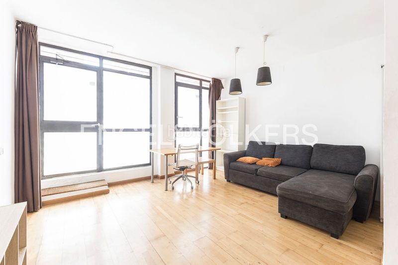 Foto fec4150b-8b0c-4ec6-a10e-3667f7b47955. Apartament amb calefacció a Serra d'en Camaró Sabadell