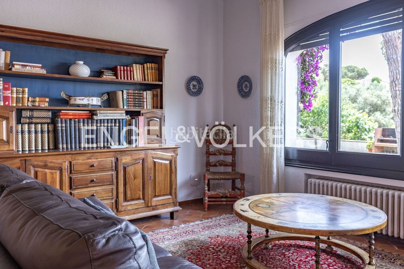 Foto a795b08d-f520-4142-8871-b3a3b5fa56bb. Casa amb calefacció aparcament piscina a Premià de Dalt