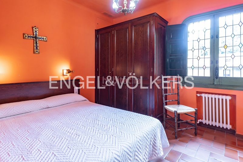 Foto b0fec6e1-f3c4-448e-9a27-eaf1a529dae4. Casa amb calefacció aparcament piscina a Premià de Dalt
