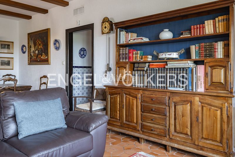 Foto de91bfb5-b941-4a98-bfd3-5cdedf60f13c. Casa amb calefacció aparcament piscina a Premià de Dalt