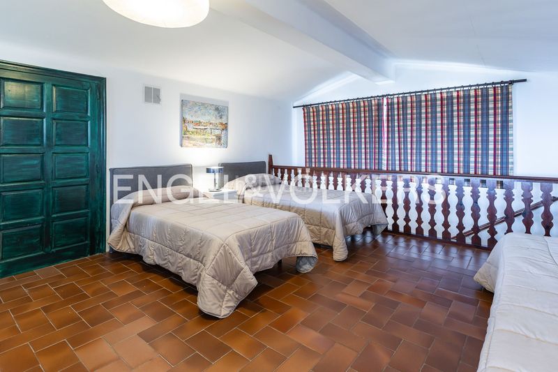 Foto df132c32-5cca-4bd3-a4f5-c8da8dc779d6. Casa amb calefacció aparcament piscina a Premià de Dalt