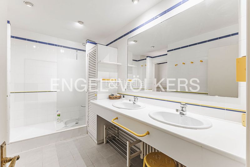 Foto 0a93ea7f-7ace-49e9-929e-67d707bf622f. House with heating parking pool in Rocaferrera Sant Andreu de Llavaneres