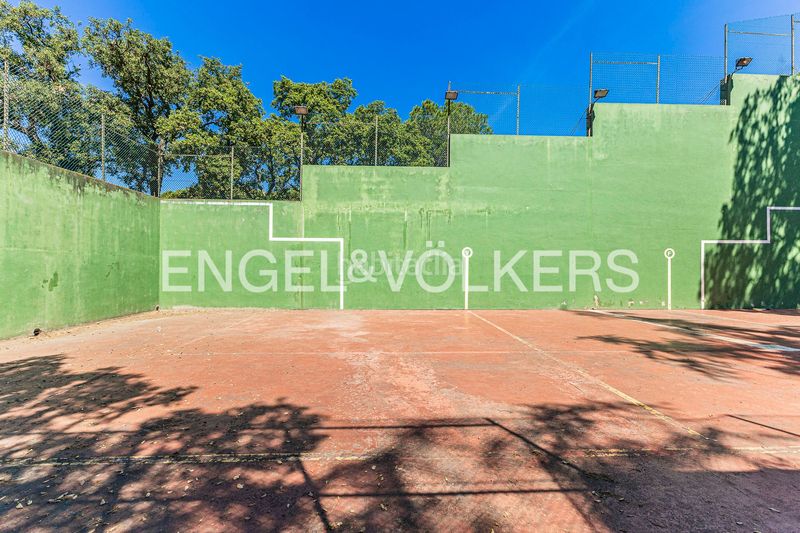 Foto f0f53e2a-7840-47cf-8659-4d0060e4c2b1. House with heating parking pool in Rocaferrera Sant Andreu de Llavaneres