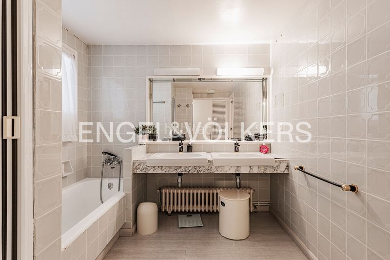 Foto fd3fc7b7-3519-4ad1-a7cc-89bb4d37c07f. House with heating parking pool in Rocaferrera Sant Andreu de Llavaneres