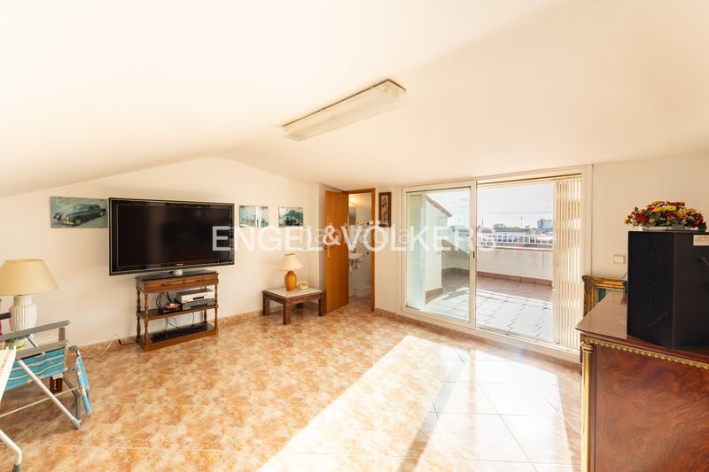 Foto 408056ac-a3a2-47a0-bdda-158a5838e493. Casa amb calefacció aparcament a Les Creus Pineda de Mar