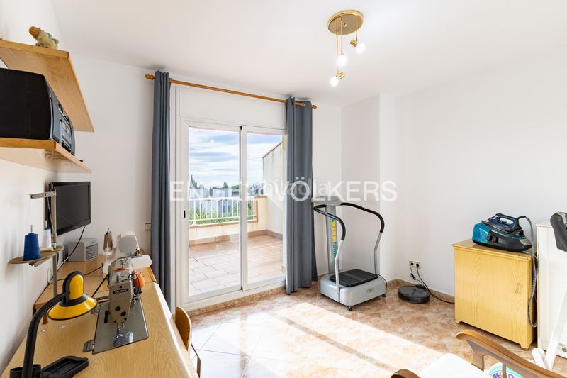 Foto a1edac70-58c0-413a-911a-43d8f4266e3c. Casa amb calefacció aparcament a Les Creus Pineda de Mar