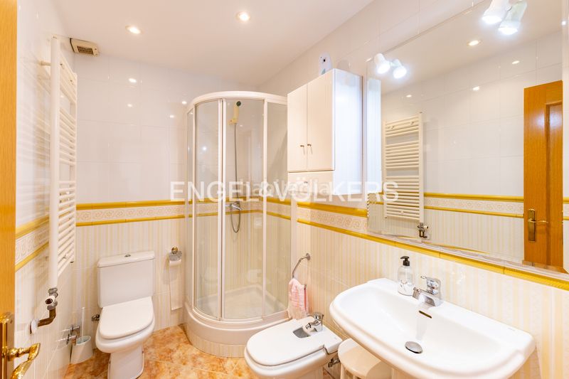Foto b792630b-21c1-45b6-8373-007a698e1fa5. Casa amb calefacció aparcament a Les Creus Pineda de Mar