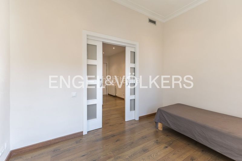 Foto ef7da756-3d95-4f10-9d3b-31c07ebbcb12. Pis amb calefacció aparcament a Pedralbes Barcelona