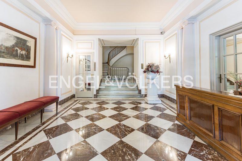 Foto fb64bd43-6260-4a52-a0a4-5255e55a7124. Pis amb calefacció aparcament a Pedralbes Barcelona