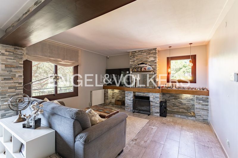 Foto fba51fbc-7c83-4ae6-a854-e0c810278761. Casa amb calefacció aparcament a Cabrera de Mar