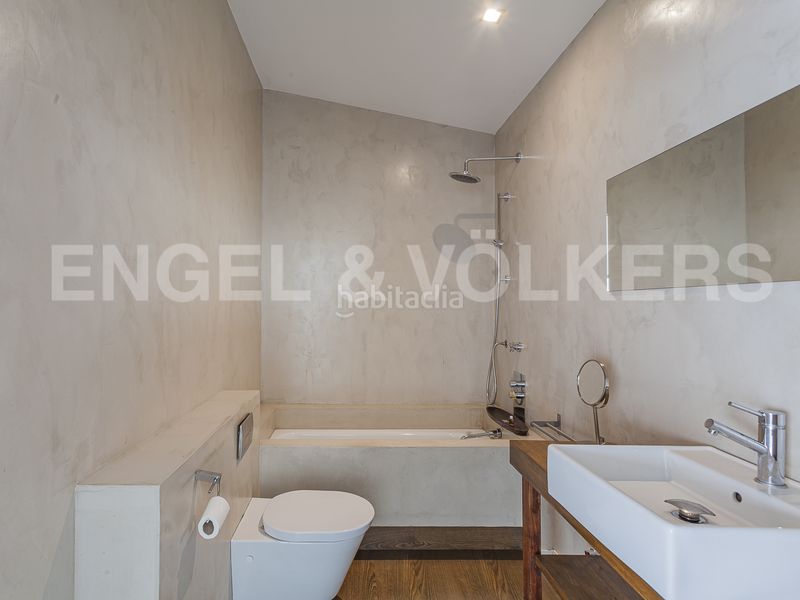 Foto 4d774d47-9c1d-4ed2-bfc6-36a99c6c324f. Loft amb calefacció aparcament a Horta Barcelona
