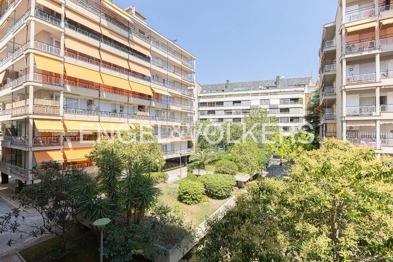 Foto d24f0849-2faf-4cc9-aefa-ebf328164e67. Pis amb calefacció a Sarrià Barcelona