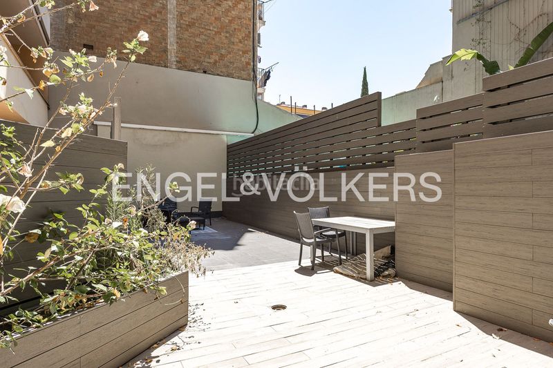 Foto 28967898-aeaa-4647-8bdb-47c5d42150e4. Dúplex amb calefacció piscina a La Nova Esquerra de l´Eixample Barcelona