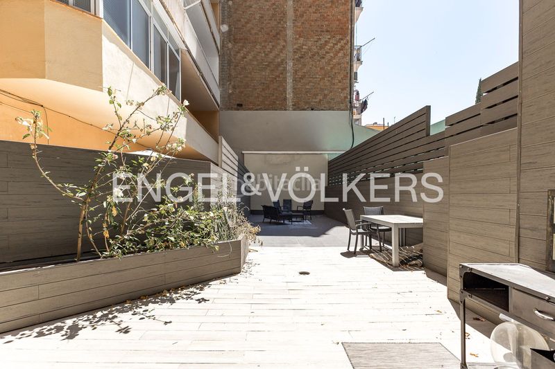 Foto 7556698e-f005-4593-b66e-5777388909b6. Dúplex amb calefacció piscina a La Nova Esquerra de l´Eixample Barcelona