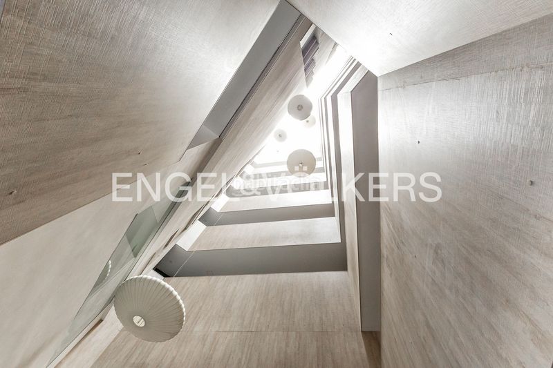 Foto a705a695-1bb6-4ade-8a51-f82a3e43693f. Dúplex amb calefacció piscina a La Nova Esquerra de l´Eixample Barcelona