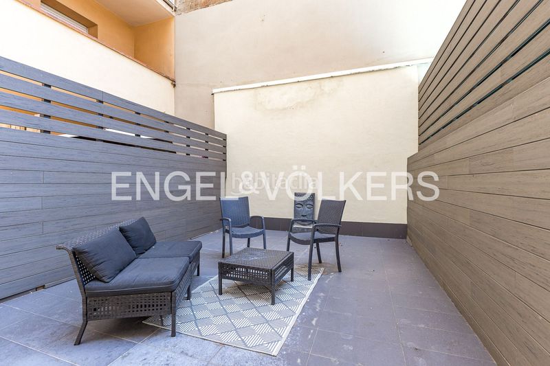 Foto eb8f75a0-b020-4dc3-8aff-e459ad88d5ba. Dúplex amb calefacció piscina a La Nova Esquerra de l´Eixample Barcelona