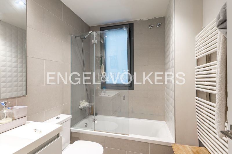 Foto ff4d8d17-1d69-454d-a35f-c3ed1ccfebea. Dúplex amb calefacció piscina a La Nova Esquerra de l´Eixample Barcelona