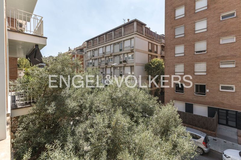 Foto e4e1ec93-b18b-4cdf-8884-ff6549e15964. Pis amb calefacció aparcament a Sant Gervasi - Bonanova Barcelona