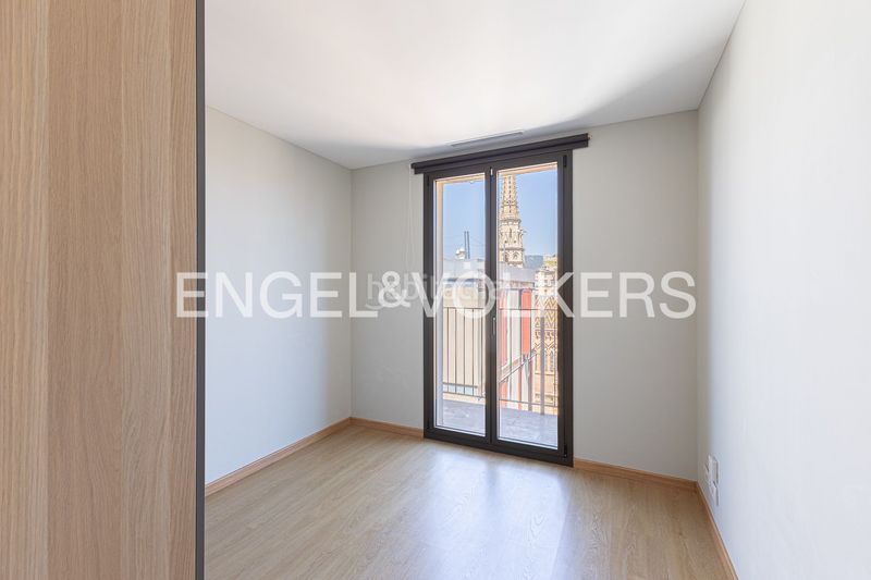 Foto 99a3d848-fbfc-498d-9253-f0a3abd8f97f. Àtic amb calefacció a Dreta de l´Eixample Barcelona