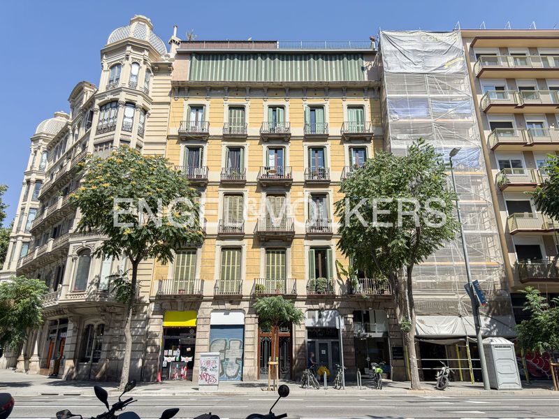 Foto c0a378fa-668d-4748-903a-9b13526fc863. Àtic amb calefacció a Dreta de l´Eixample Barcelona