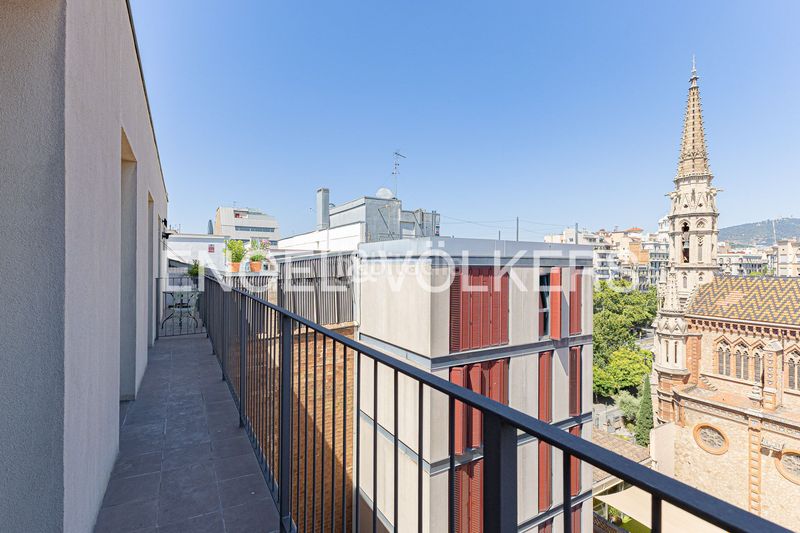 Foto c0baf366-85e0-4324-b89e-7248f7292102. Àtic amb calefacció a Dreta de l´Eixample Barcelona