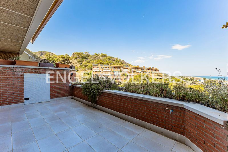 Foto a910268e-ce27-4f9d-8e9c-471399c8302e. Dúplex amb calefacció aparcament piscina a les botigues de Sitges Sitges