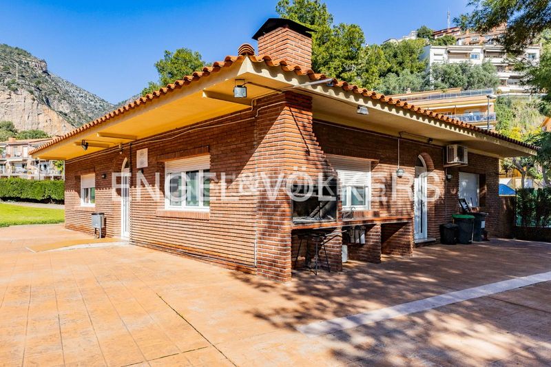 Foto ccd0d45e-4a53-479d-8941-fc094a308285. Dúplex amb calefacció aparcament piscina a les botigues de Sitges Sitges